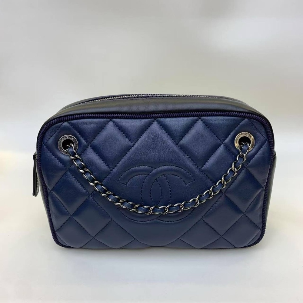 SOLD‼️Authentic Chanel small Ballerine Camera Case - Picture 11 of 16